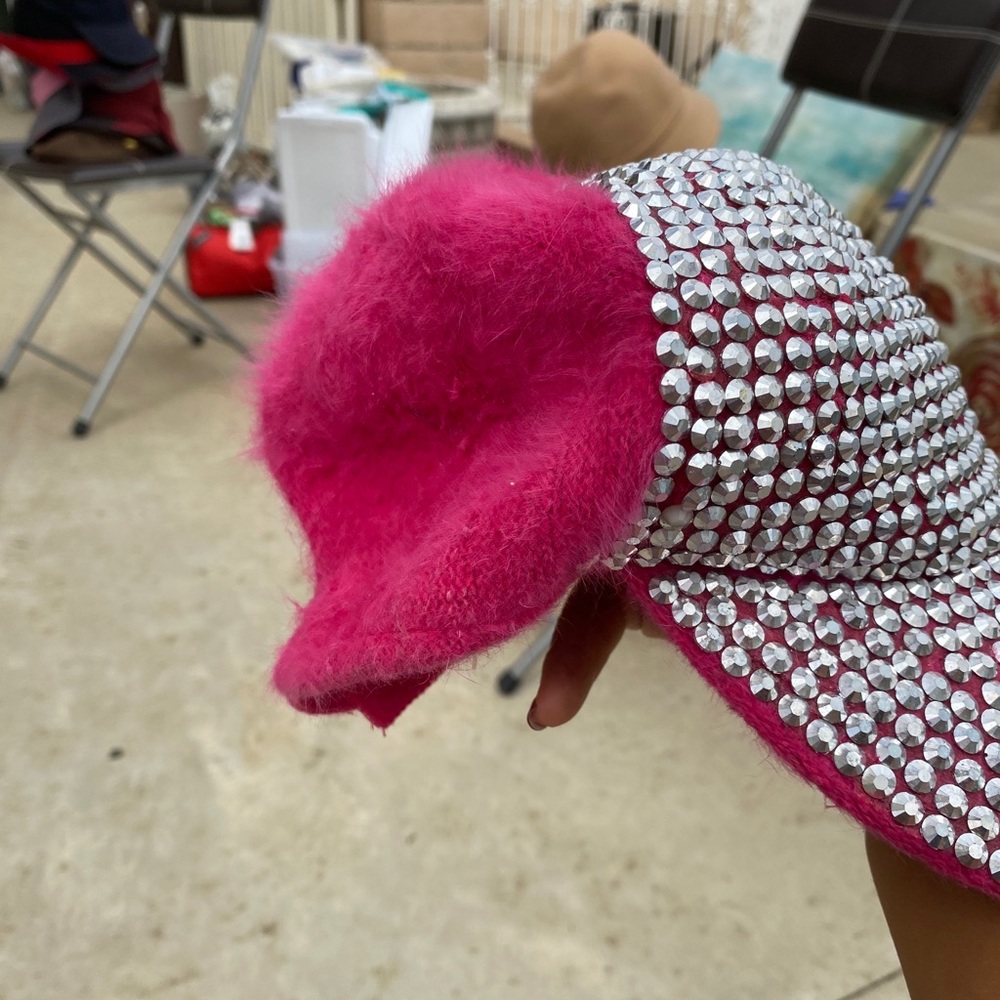 hat - Picture 2 of 3